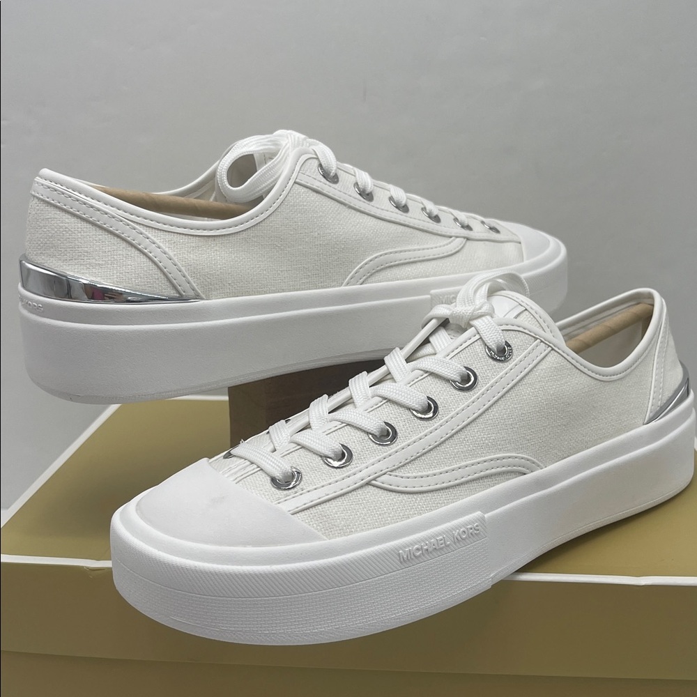 Michael KORS JUDE LACE UP
SMALL WEAVE CANVAS
43S5JUFS2D Sneakers - Picture 9 of 16